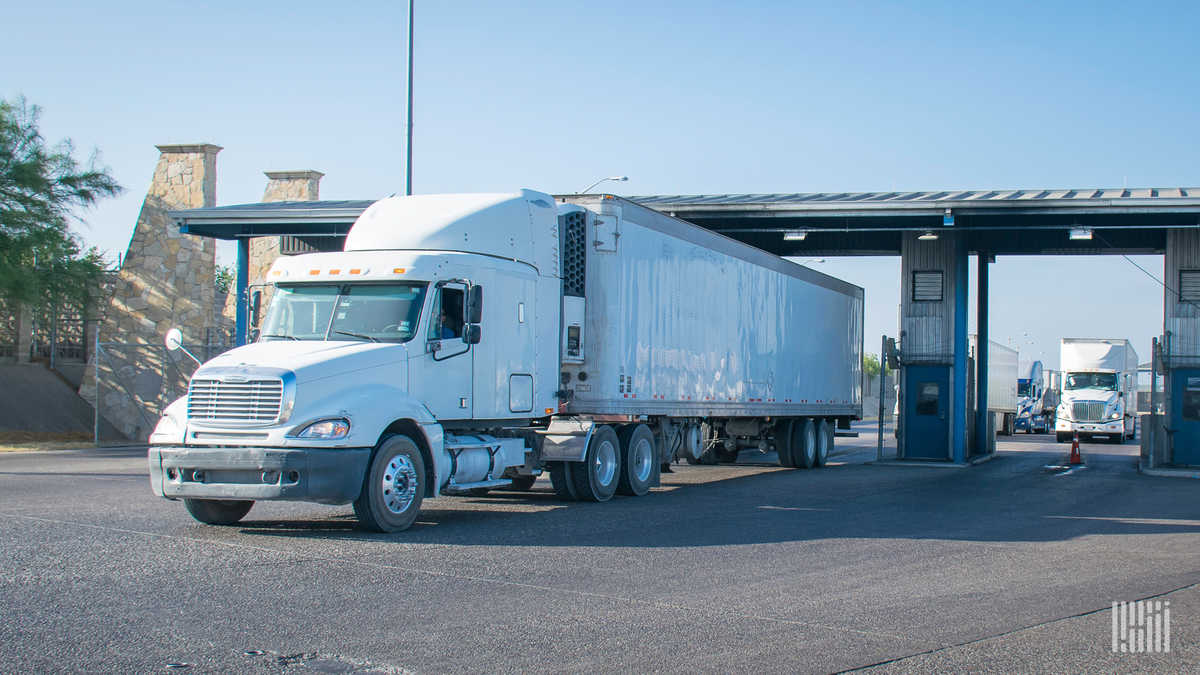 Overview of Trucking Regulations and Laws in the US